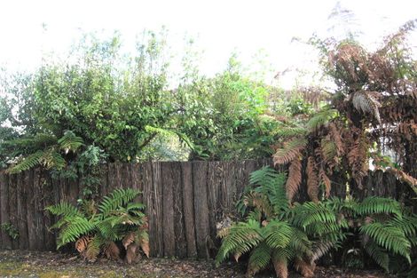 Photo of property in 14 Matthew Place, Kawaha Point, Rotorua, 3010