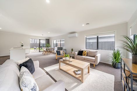 Photo of property in 34 Castletown Street, Wallaceville, Upper Hutt, 5018