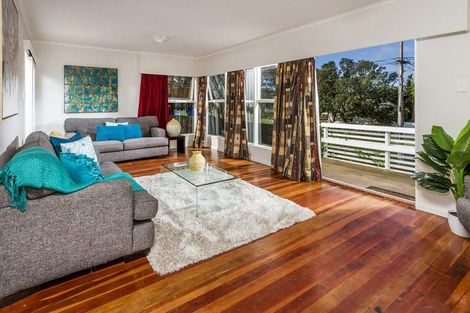 Photo of property in 1/22 Alamein Avenue, Belmont, Auckland, 0622