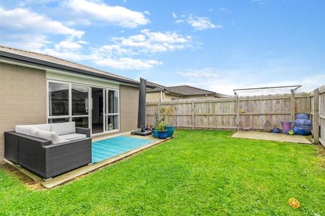 Photo of property in 33 Arion Road, Takanini, 2112