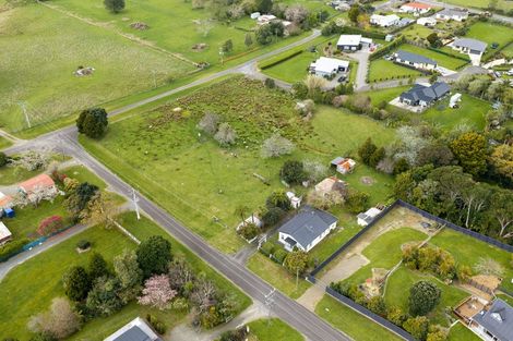 Photo of property in 34 Jervois Terrace, Ohau, Levin, 5570