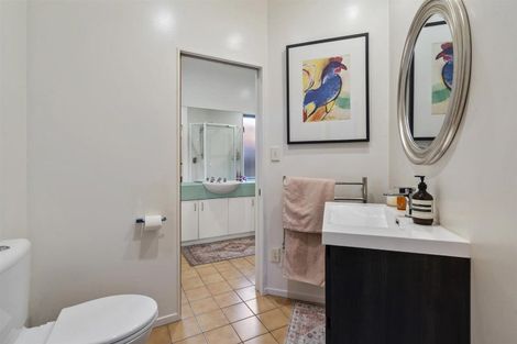 Photo of property in 2/110 Aberdeen Road, Campbells Bay, Auckland, 0620