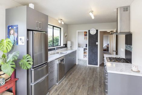 Photo of property in 2/265 Estuary Road, South New Brighton, Christchurch, 8062