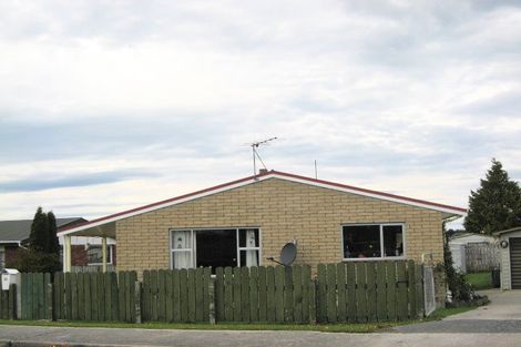 Photo of property in 30 Mcneil Street, Balclutha, 9230