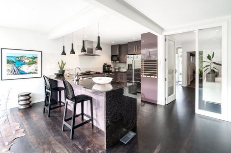 Photo of property in 64 Friend Street, Karori, Wellington, 6012