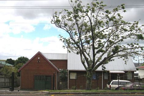 Photo of property in 18 Ryburn Road, Mount Wellington, Auckland, 1062