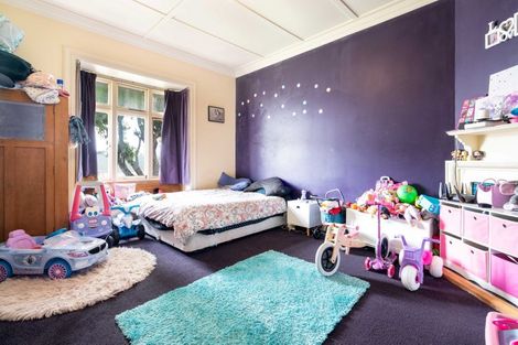 Photo of property in 1 Hazel Avenue, Caversham, Dunedin, 9012