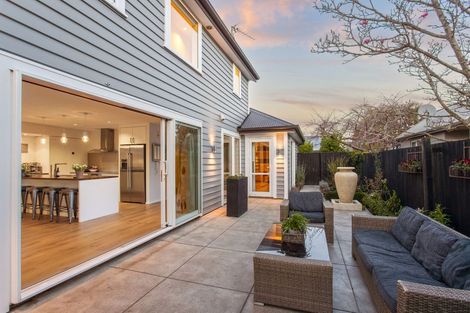 Photo of property in 12 Nightingale Place, Papanui, Christchurch, 8053