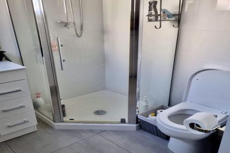 Photo of property in 37 Bradbury Road, Botany Downs, Auckland, 2010