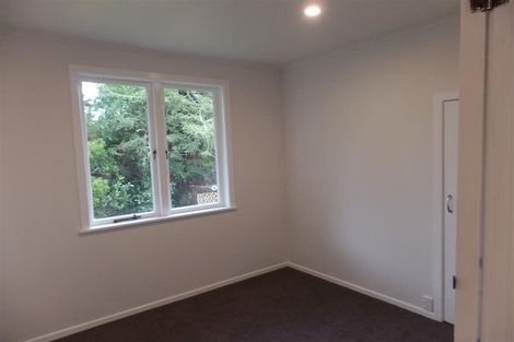 Photo of property in 16 Trojan Crescent, New Lynn, Auckland, 0600