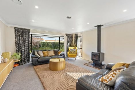 Photo of property in 10 Fuchsia Place, Halswell, Christchurch, 8025