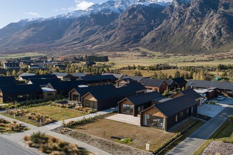 Photo of property in 19 Glenfiddich Road, Jacks Point, Queenstown, 9371
