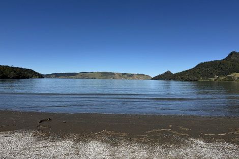 Photo of property in 21 Huia Dam Road, Huia, Auckland, 0604