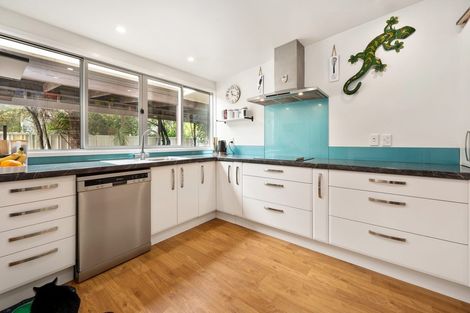 Photo of property in 28 Iles Road, Lynmore, Rotorua, 3010