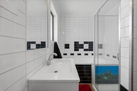 Photo of property in 136 Elizabeth Drive, Tokoroa, 3420