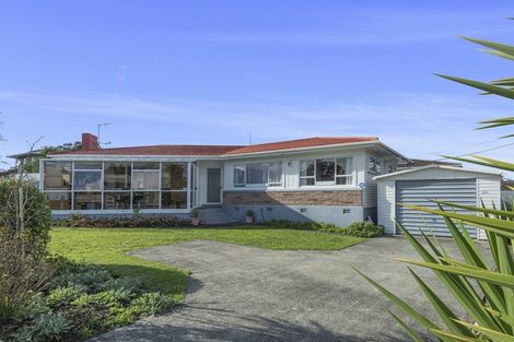 Photo of property in 2 Erin Street, Tikipunga, Whangarei, 0112