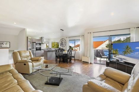 Photo of property in 29 Mariners View Road, Beach Haven, Auckland, 0626