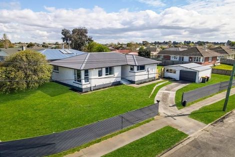 Photo of property in 28 Soberton Street, Aranui, Christchurch, 8061