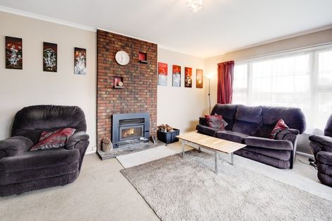 Photo of property in 52 Lyndhurst Crescent, Aranui, Christchurch, 8061