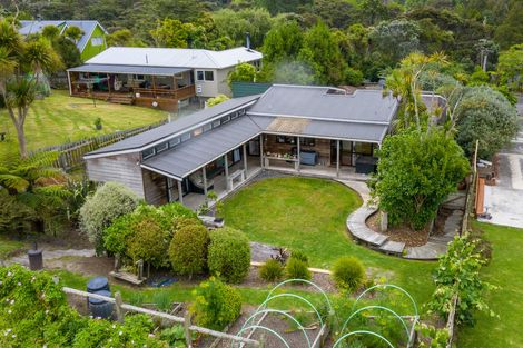 Photo of property in 16 Opanuku Road, Henderson Valley, Auckland, 0612