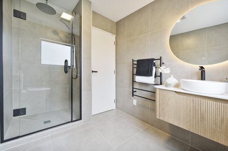 Photo of property in 35 Puhikawa Street, Massey, 0614