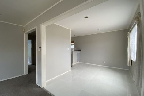 Photo of property in 56 De Quincey Terrace, Highland Park, Auckland, 2010