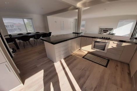 Photo of property in 64 Oregon Drive, Kelvin Heights, Queenstown, 9300