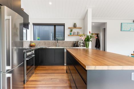 Photo of property in 8 Mulbury Way, Lower Shotover, Queenstown, 9304