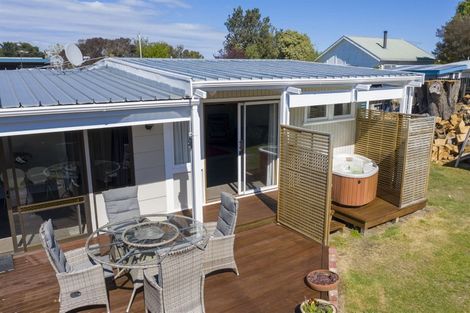 Photo of property in 23 Reserve Road, Waikuku Beach, 7473