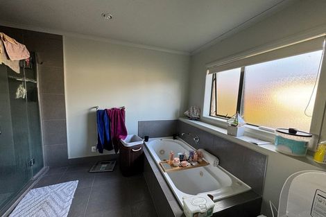 Photo of property in 8 Kingsgate Place, Dannemora, Auckland, 2016