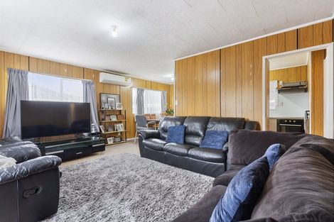 Photo of property in 57 Te Irirangi Drive, Clover Park, Auckland, 2019