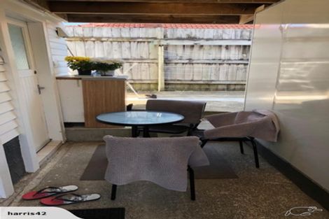 Photo of property in 2/1255 Dominion Extension, Mount Roskill, Auckland, 1041