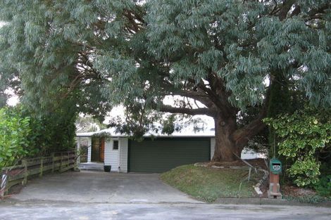 Photo of property in 16 Clifton Terrace, Fitzherbert, Palmerston North, 4410