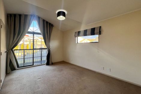 Photo of property in 1 Northwood Close, Woodridge, Wellington, 6037