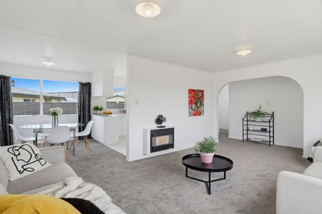 Photo of property in 42 Acacia Street, Kelvin Grove, Palmerston North, 4414