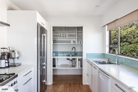 Photo of property in 225 Rosetta Road, Raumati South, Paraparaumu, 5032