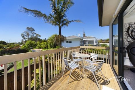 Photo of property in 42a William Souter Street, Forrest Hill, Auckland, 0620