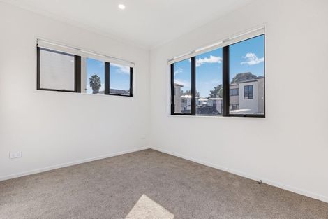 Photo of property in 64d Coxhead Road, Manurewa, Auckland, 2102