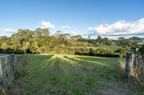 Photo of property in 244b Blackbridge Road, Dairy Flat, 0794