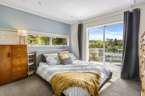 Photo of property in 74 Aberdeen Road, Campbells Bay, Auckland, 0620