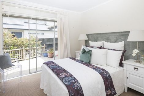 Photo of property in 72a Marine Parade, Mellons Bay, Auckland, 2014