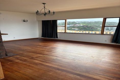 Photo of property in 37 Milne Terrace, Island Bay, Wellington, 6023