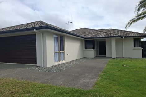 Photo of property in 14 Beachmere Place, Papamoa Beach, Papamoa, 3118