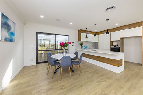 Photo of property in 57 Hikuawa Road, Flat Bush, Auckland, 2019
