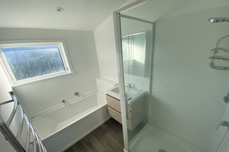 Photo of property in 18 Filmer Place, Melville, Hamilton, 3206