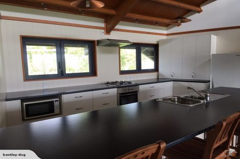 Photo of property in 103 Cashmere Bay Road, Moana, 7875