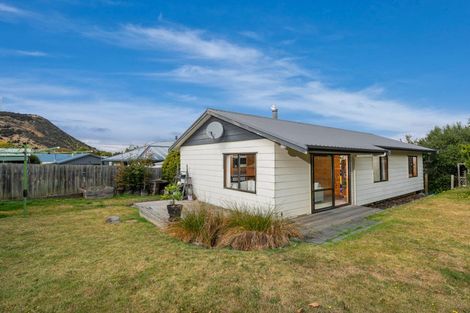 Photo of property in 16 Achilles Place, Wanaka, 9305