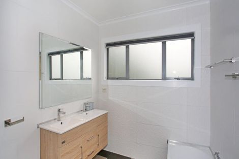 Photo of property in 332a Karaka Road, Karaka, Drury, 2578