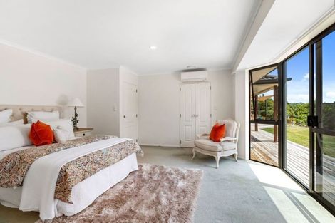 Photo of property in 119 Vaughans Road, Okura, Albany, 0792