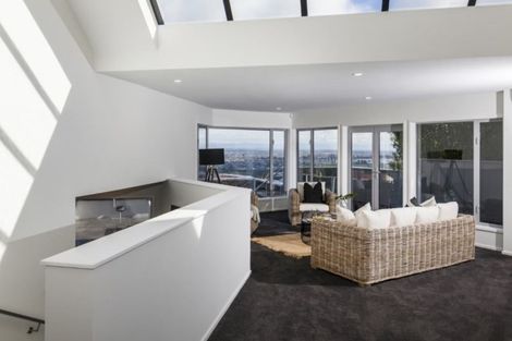 Photo of property in 99 Cannon Hill Crescent, Mount Pleasant, Christchurch, 8081